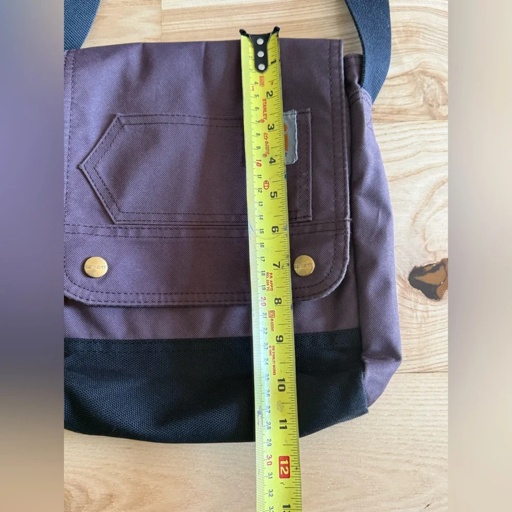 Carhartt Crossbody Wine Color Bag Women's Crossbody Carry All Tote Purse Snap - Picture 4 of 11